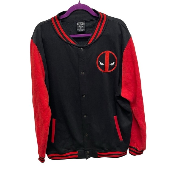 Marvel Deadpool Letterman jacket Red And Black men’s XL - Picture 1 of 8